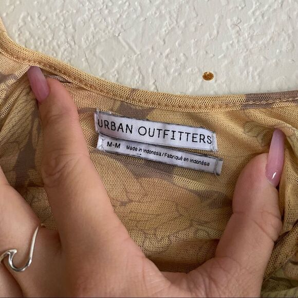 Urban Outfitters UO Yellow Scrunched Corset Style Cami Crop Top - Picture 6 of 7